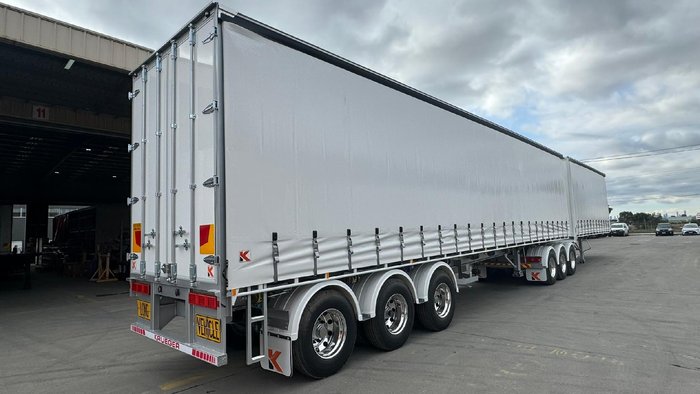 2026 Krueger 34P Straight Curtain Sider B Double Combination
