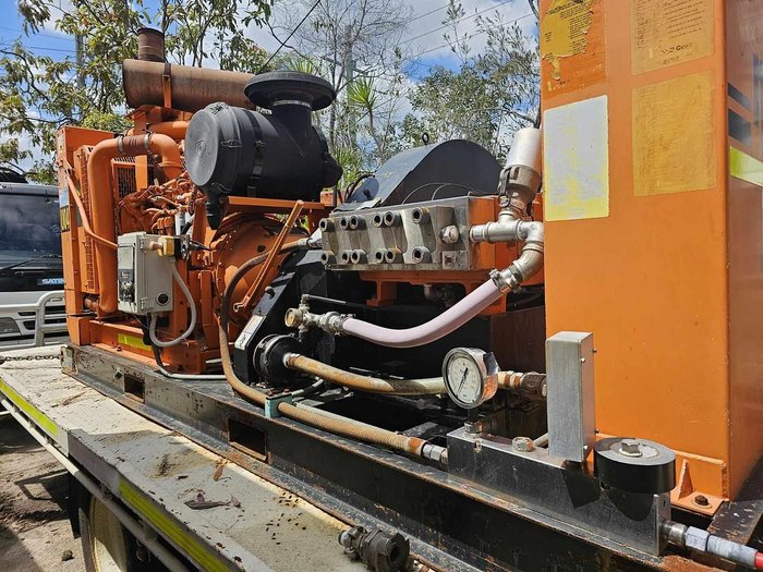 0 NLB 225/235 PUMP ORANGE