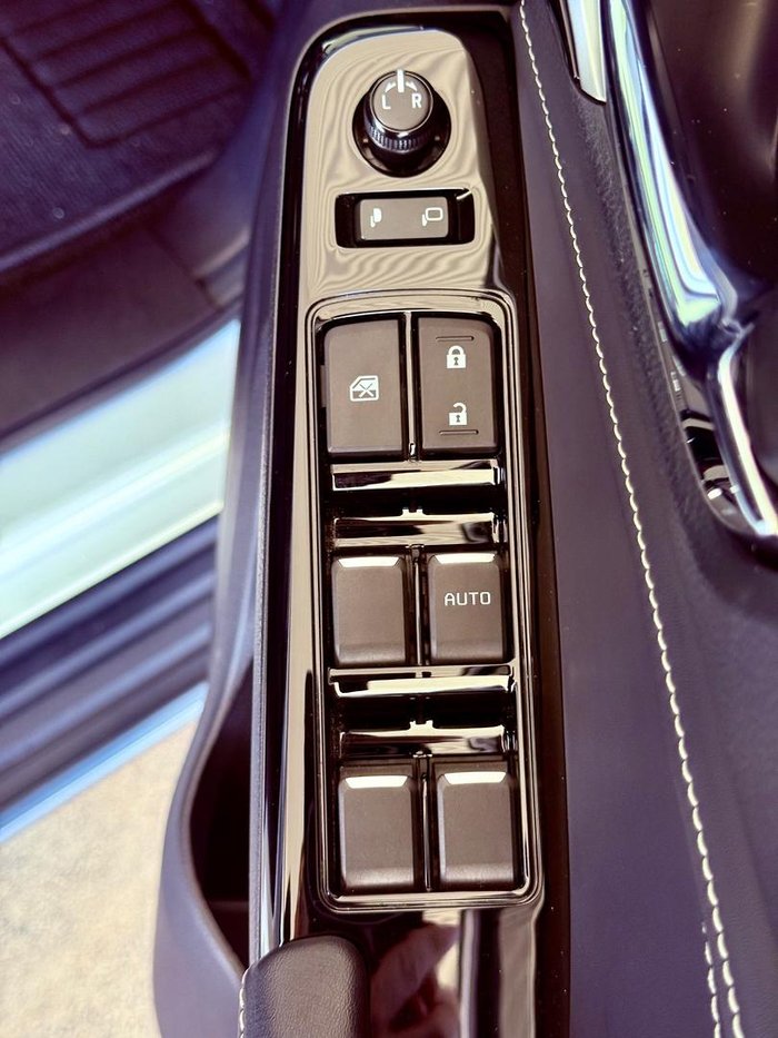 2024 Isuzu MU-X LS-T