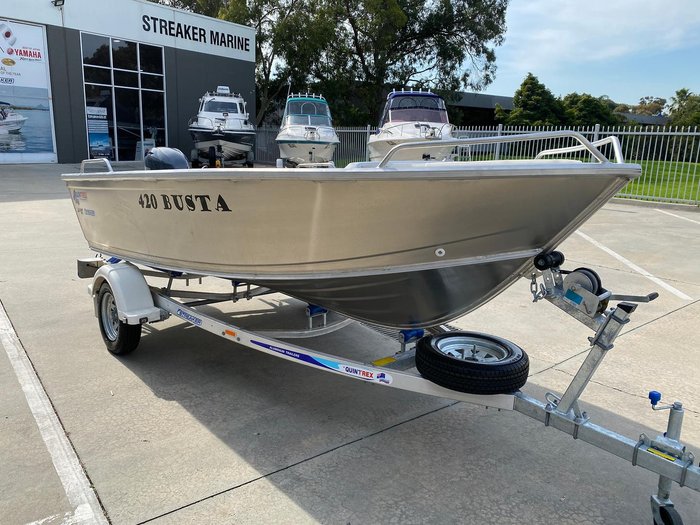 2025 QUINTREX 420 Busta