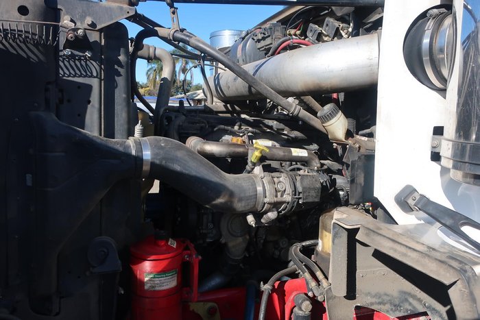 2018 Western Star 4800 Series 4800 FXB WHITE