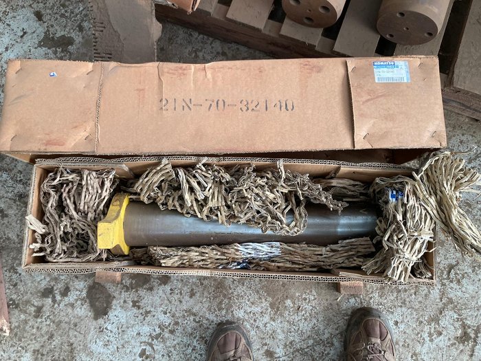 Komatsu Pc1250 21N-70-32140 Pin