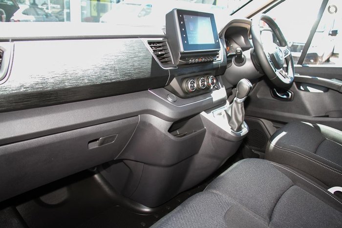 2024 Renault Trafic Premium