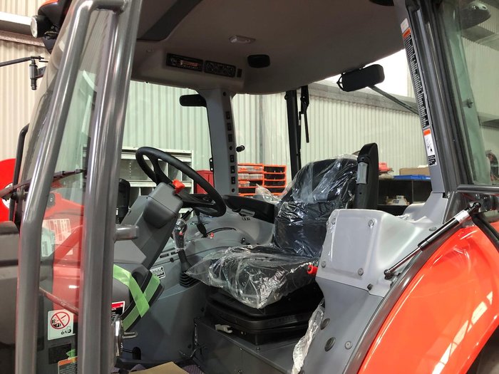 0 Kubota M5111dhc-Ds 111Hp Dual Speed Cab Tractor Quicke Loader 3Rd Fun Orange