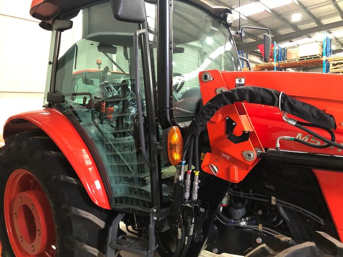 0 Kubota M5111dhc-Ds 111Hp Dual Speed Cab Tractor Quicke Loader 3Rd Fun Orange