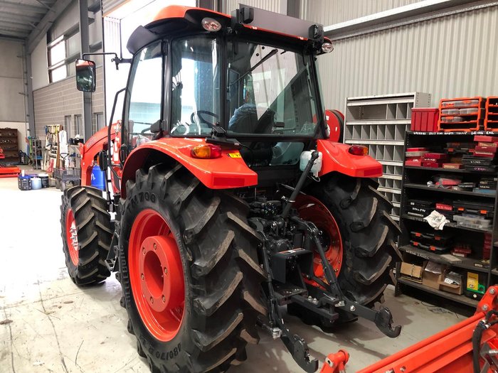 0 Kubota M5111dhc-Ds 111Hp Dual Speed Cab Tractor Quicke Loader 3Rd Fun Orange