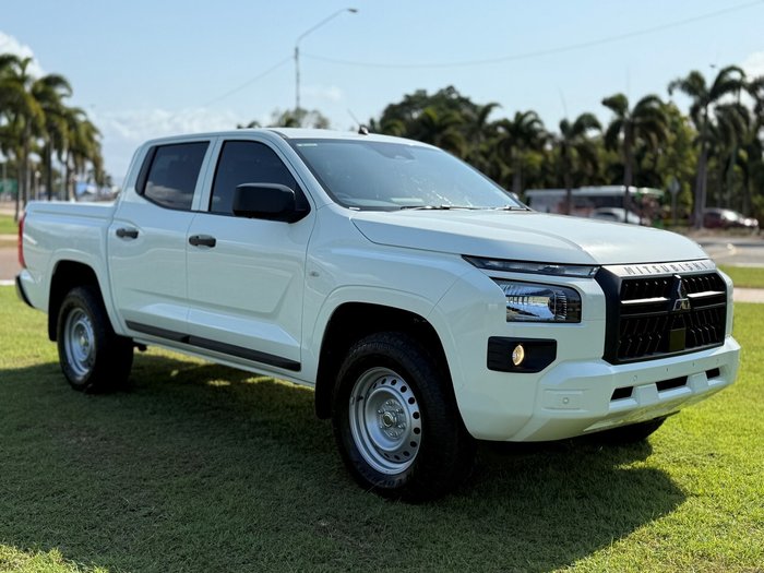 2024 Mitsubishi Triton GLX