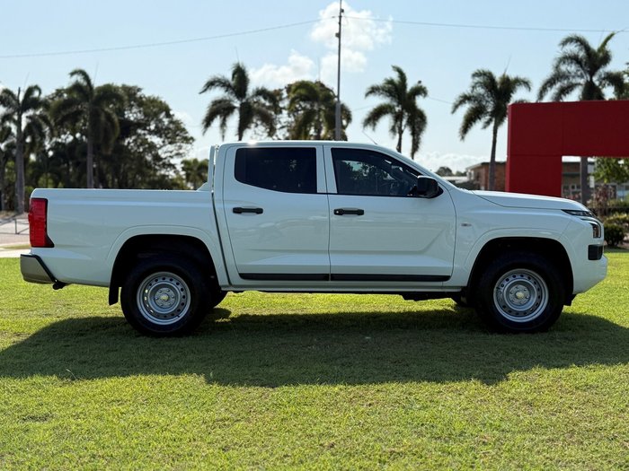 2024 Mitsubishi Triton GLX