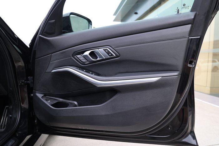 2021 BMW 3 30i M SPORT