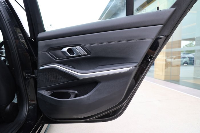 2021 BMW 3 30i M SPORT