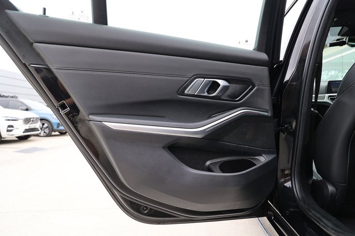 2021 BMW 3 30i M SPORT