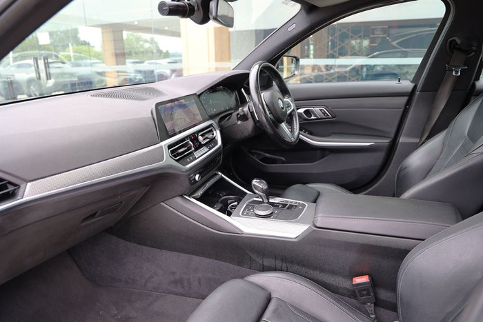 2021 BMW 3 30i M SPORT