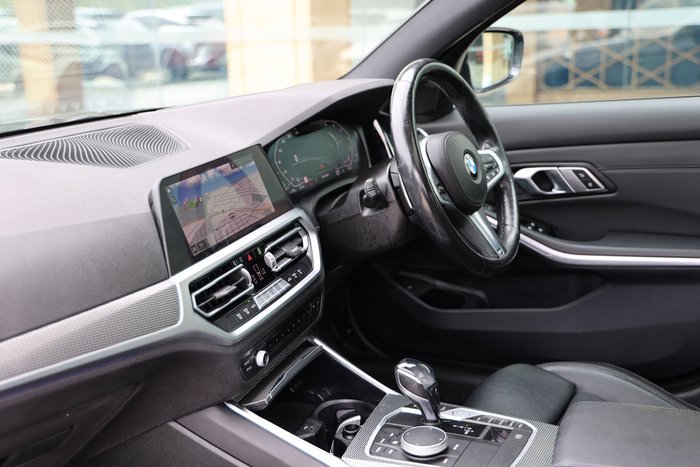 2021 BMW 3 30i M SPORT