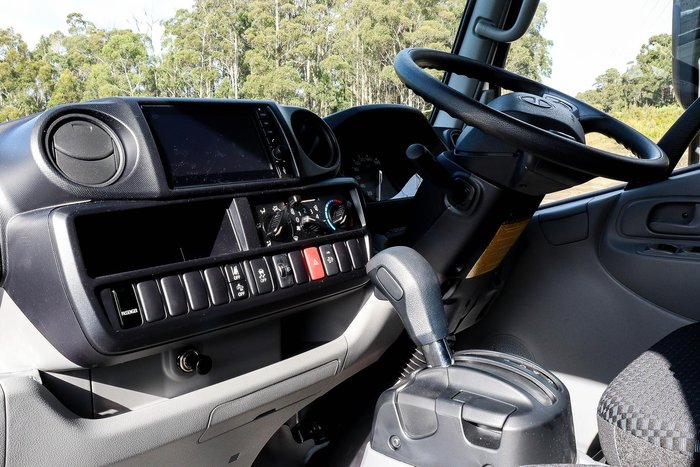 2024 Hino 300 Std Cab Auto Alloy Tray White