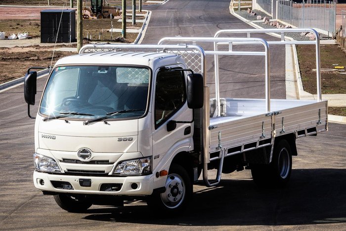 2024 Hino 300 Std Cab Auto Alloy Tray White