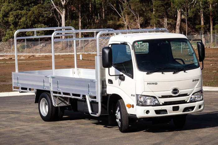 2024 Hino 300 Std Cab Auto Alloy Tray White