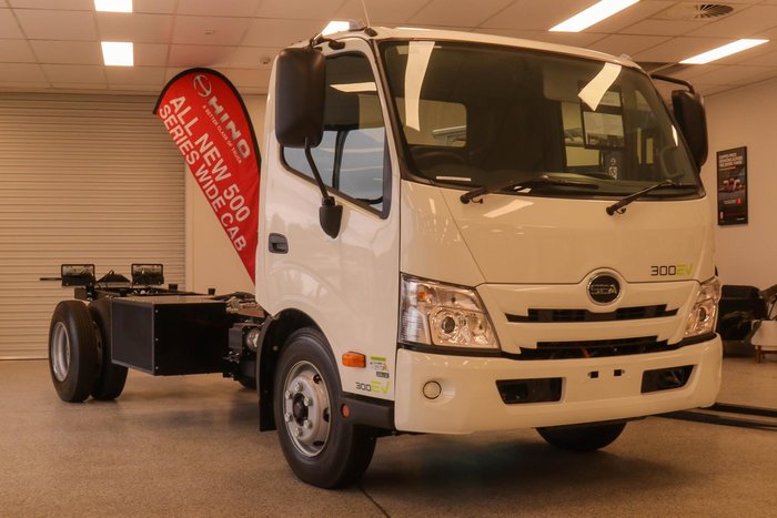 2022 SEA Electric 300-85Ev White