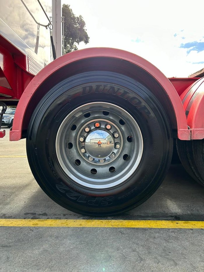 2018 Vawdrey St3 Lead A 12 Pallet Refrigerated Wing-Liner