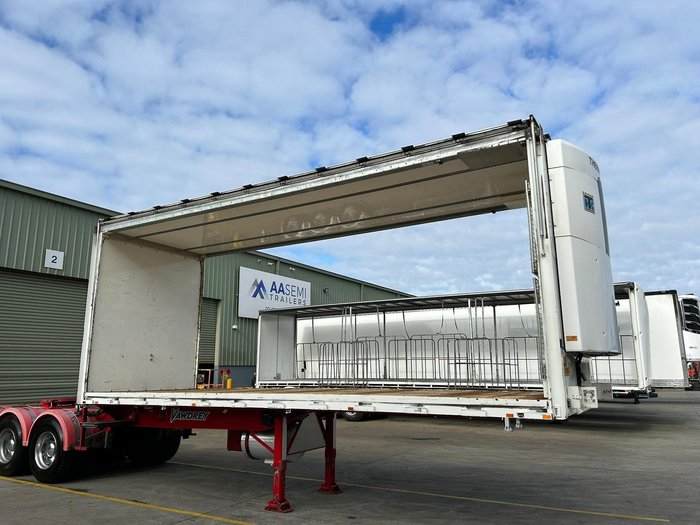2018 Vawdrey St3 Lead A 12 Pallet Refrigerated Wing-Liner