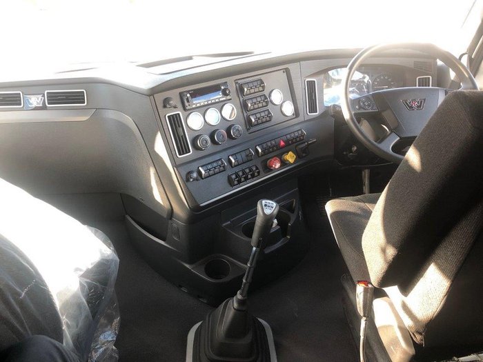 2024 Western Star 48X