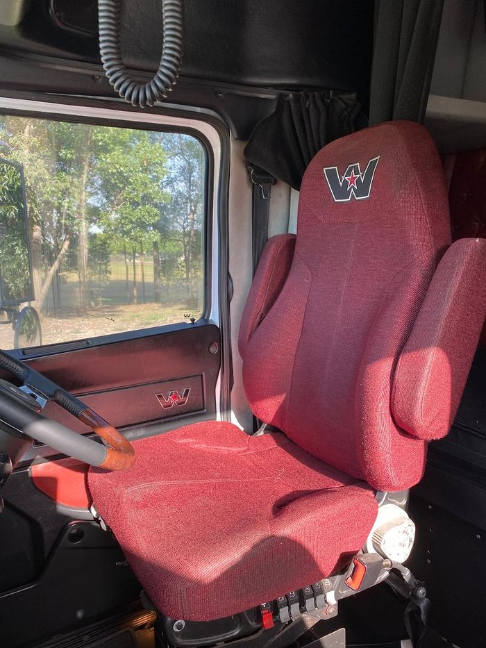 2016 Western Star 5800 Series 5864 White