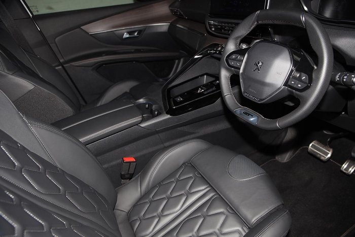 2023 Peugeot 5008 GT Sport P87 MY23 Pearl White