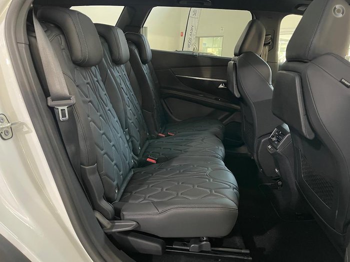 2023 Peugeot 5008 GT Sport P87 MY23 Pearl White