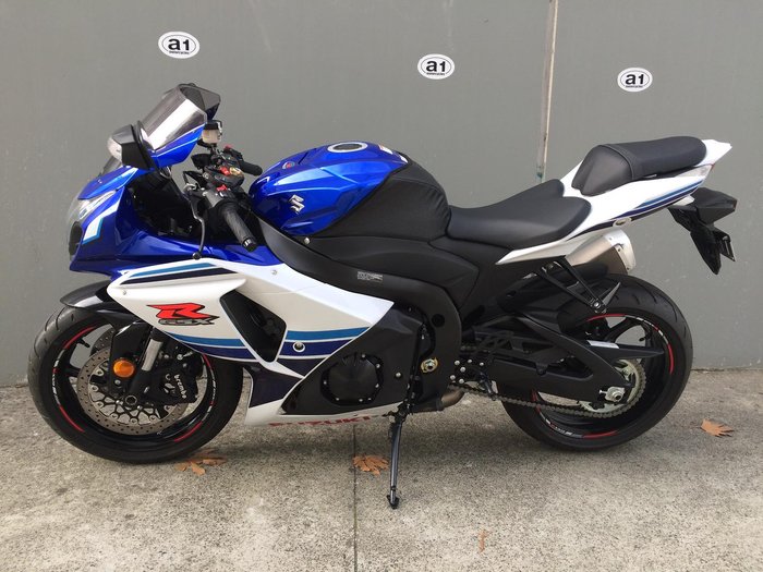 2016 Suzuki GSX-R1000 30th Anniversary Edition