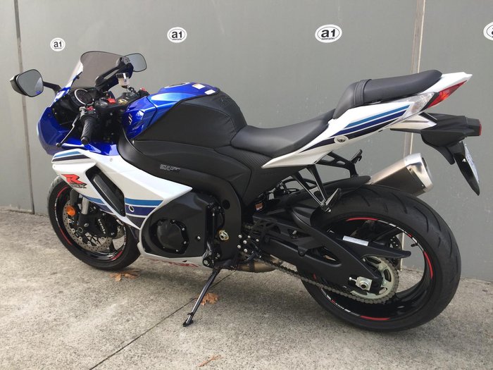 2016 Suzuki GSX-R1000 30th Anniversary Edition