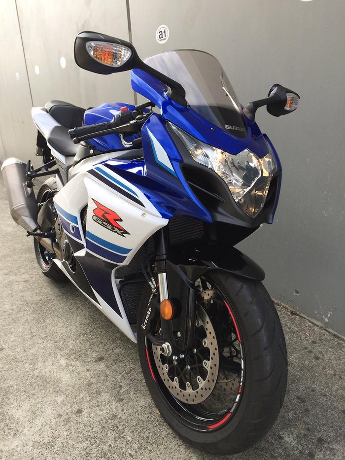 2016 Suzuki GSX-R1000 30th Anniversary Edition
