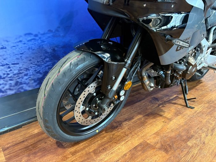 2024 Yamaha XSR900GP (MTM890ASP) Grey Metallic