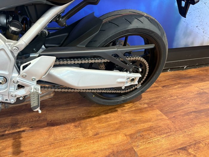 2024 Yamaha XSR900GP (MTM890ASP) Grey Metallic