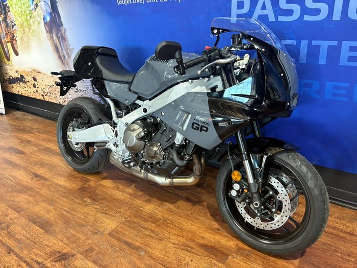 2024 Yamaha XSR900GP (MTM890ASP) Grey Metallic