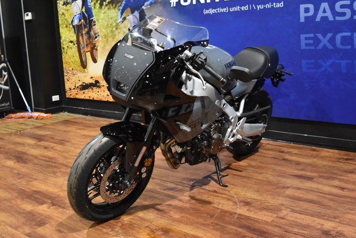 2024 Yamaha XSR900GP (MTM890ASP) Grey Metallic