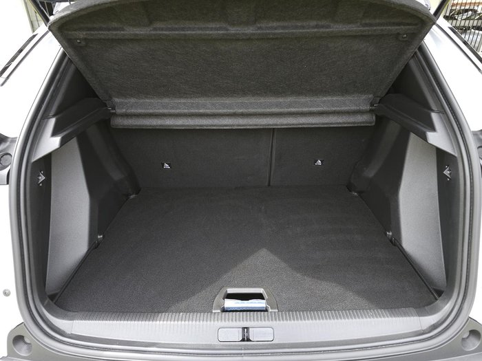 2023 Peugeot 2008 GT P24 MY24 Okenite White