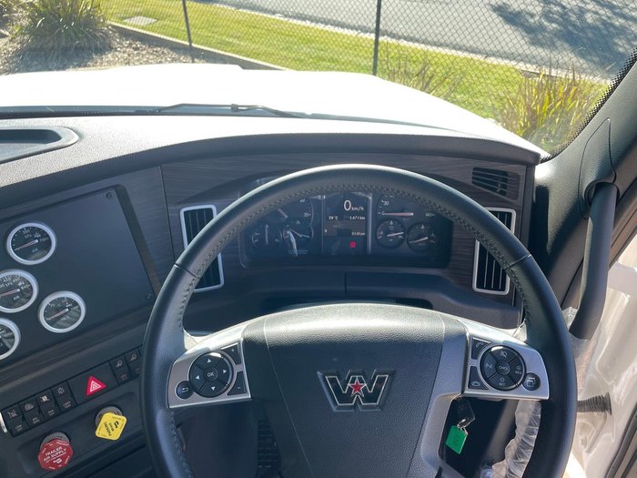 2024 Western Star 48X 48