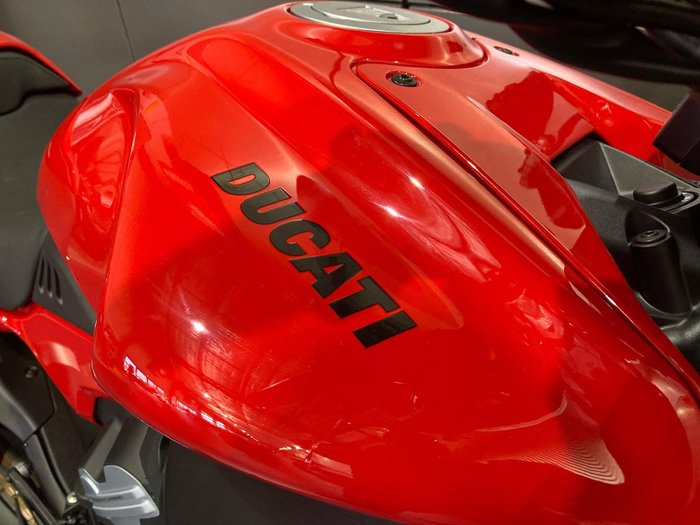 2024 Ducati Diavel V4 Diavel Red