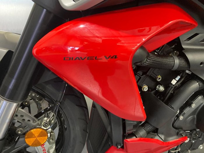 2024 Ducati Diavel V4 Diavel Red