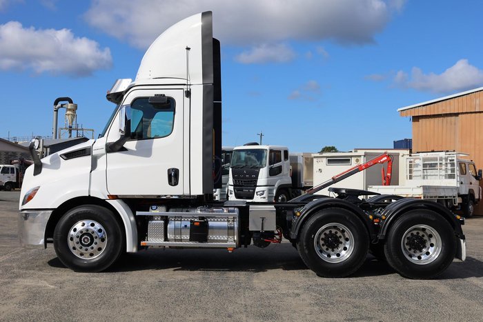2024 Freightliner Cascadia 116 Day Cab Prime Mover White