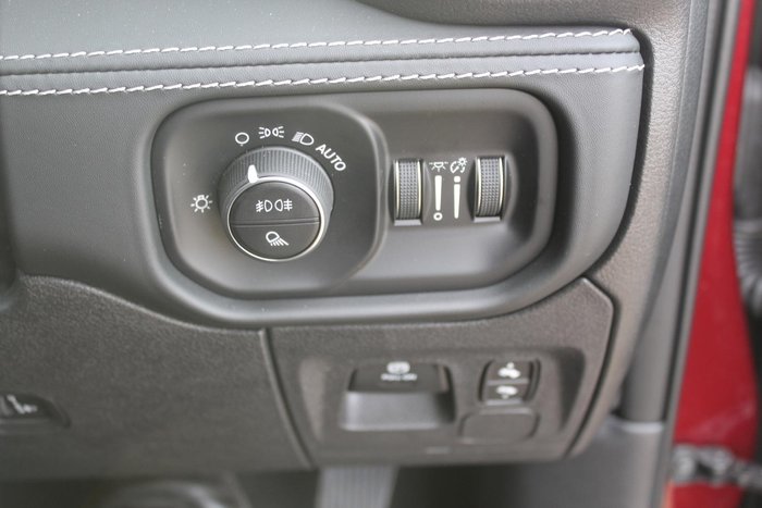 2024 RAM 1500 Laramie Sport RamBox