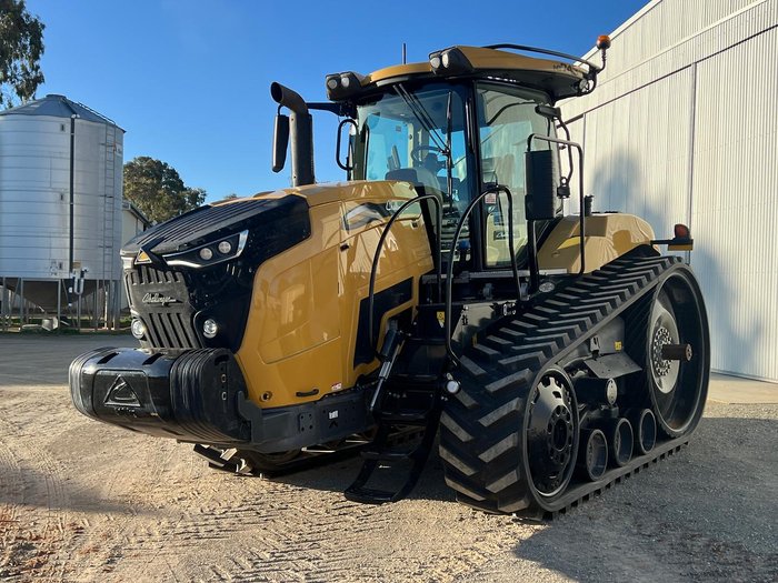 2019 Challenger Mt743