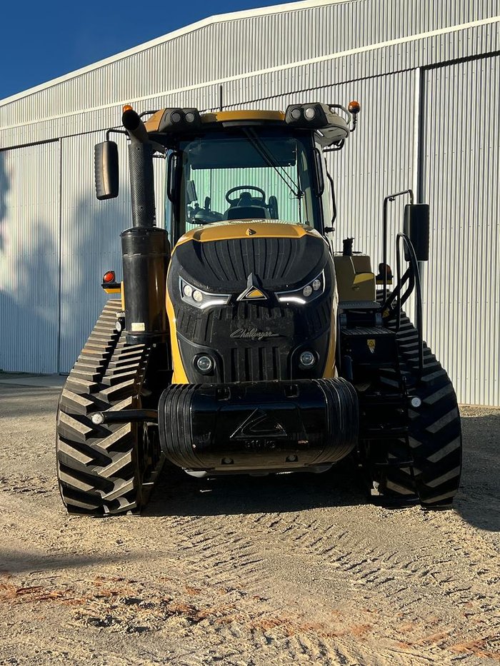 2019 Challenger Mt743