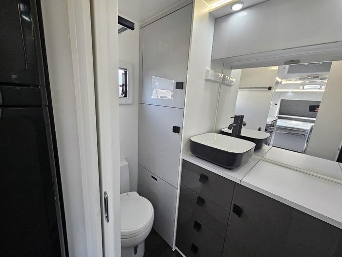 2024 Network RV Caravans 196Rd 196