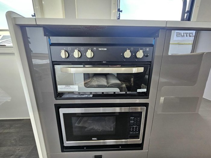 2024 Network RV Caravans 196Rd 196