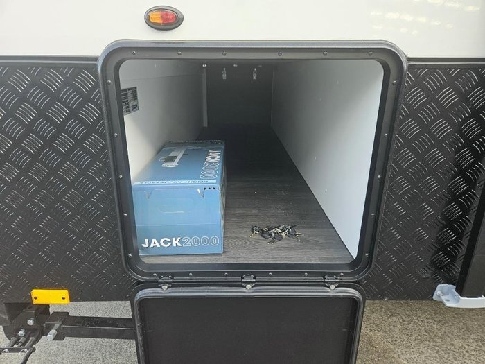 2024 Network RV Caravans 196Rd 196