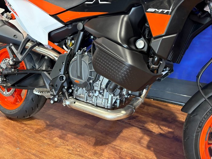 2024 Ktm 890 SM-T Black