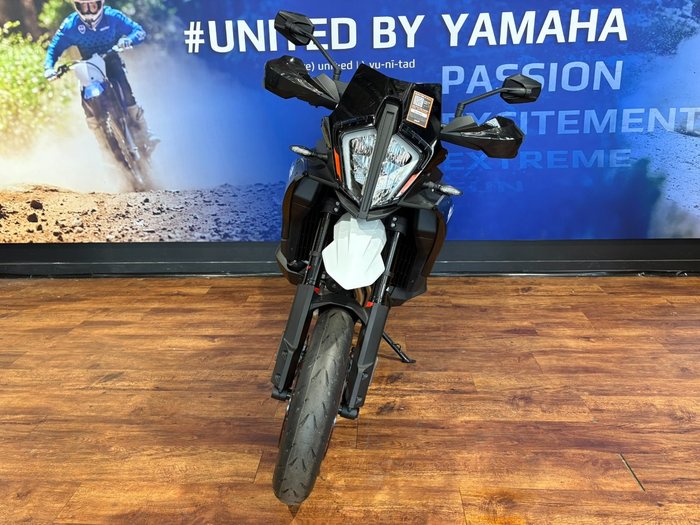 2024 Ktm 890 SM-T Black