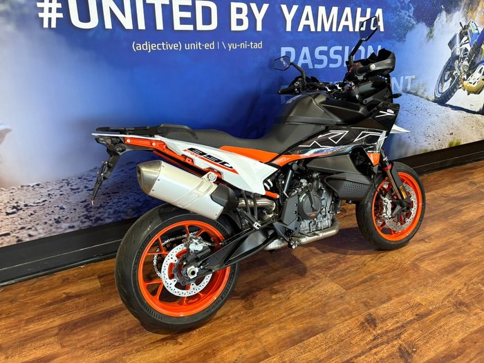 2024 Ktm 890 SM-T Black