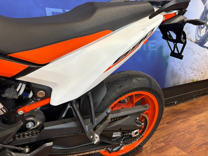 2024 Ktm 890 SM-T Black