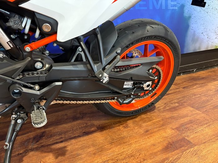 2024 Ktm 890 SM-T Black